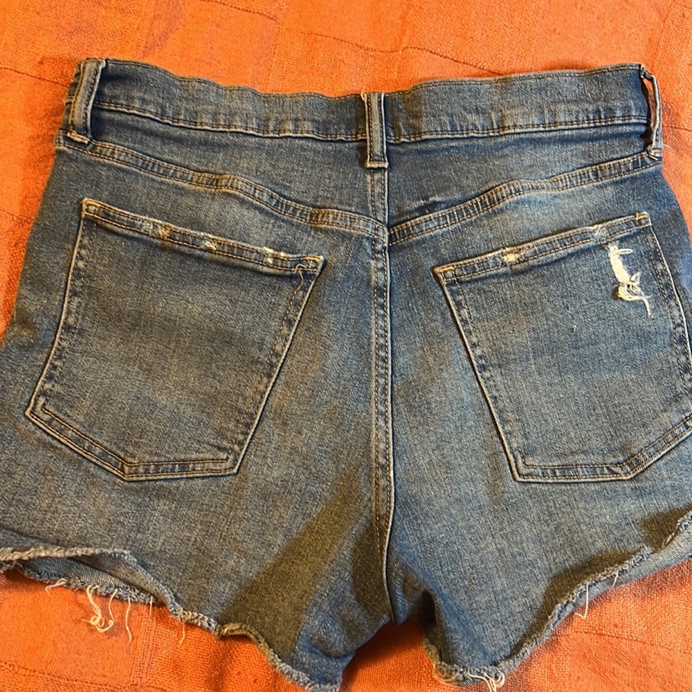 Gap distressed denim shorts - Picture 2 of 4